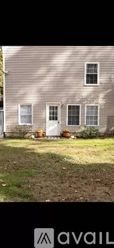 Main picture of 10 Liberty Ln