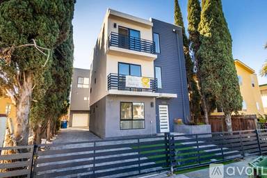 Main picture of 5422 Smiley Dr