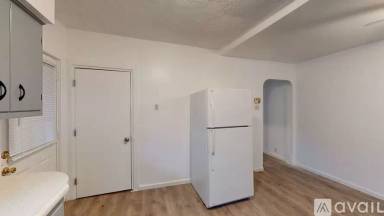 Main picture of 1318 Complete St