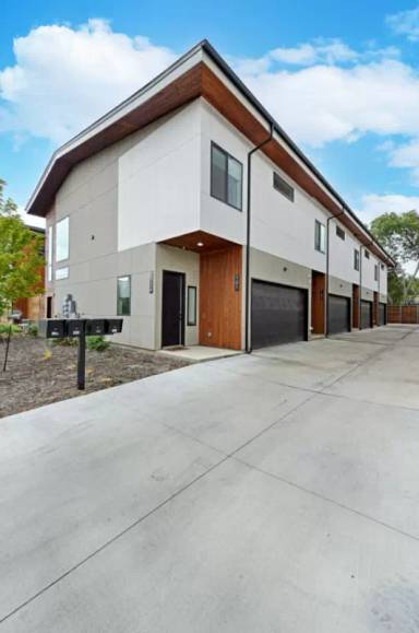 Main picture of 2124 Lovedale Ave
