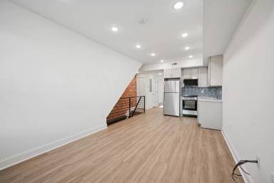 Main picture of 5644 Blakemore St