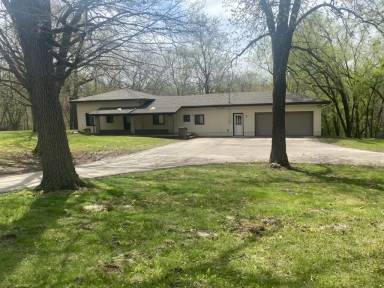 Main picture of 3222 W Glen Ave
