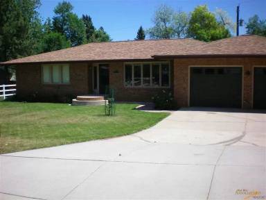 Main picture of 2914 Meadowbrook Dr