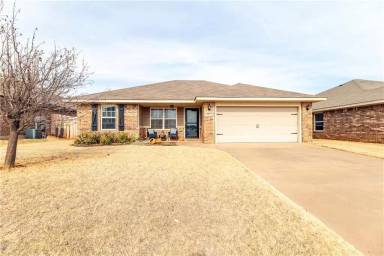 Main picture of 11817 NW 131st St