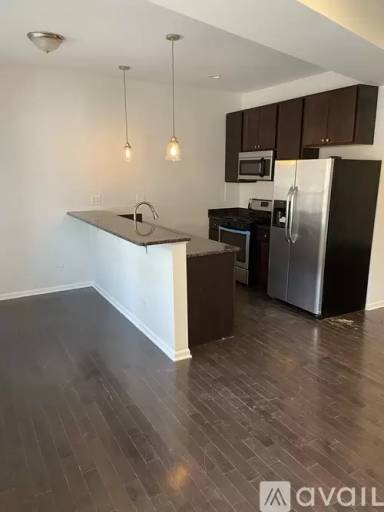 Main picture of 4320 S Michigan Ave