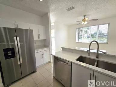 Main picture of 15820 SW 12th St