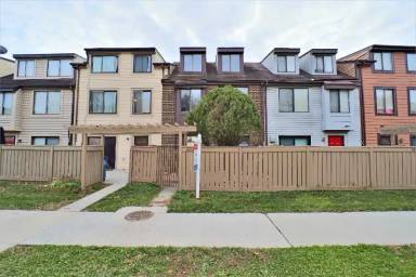 Main picture of 10046 Forest View Pl