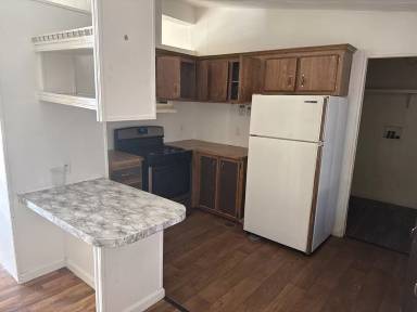 Main picture of 14608 Robinson Ave