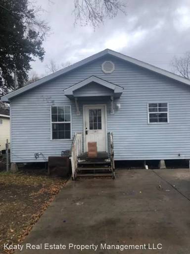 Main picture of 118 Sternberg Dr