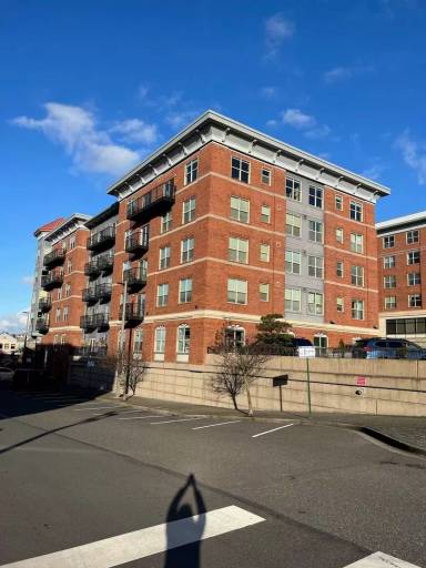 Main picture of 910 Harris Ave
