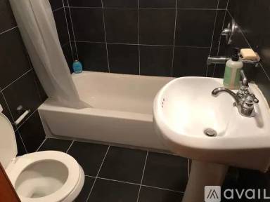 Main picture of 75 Maujer St