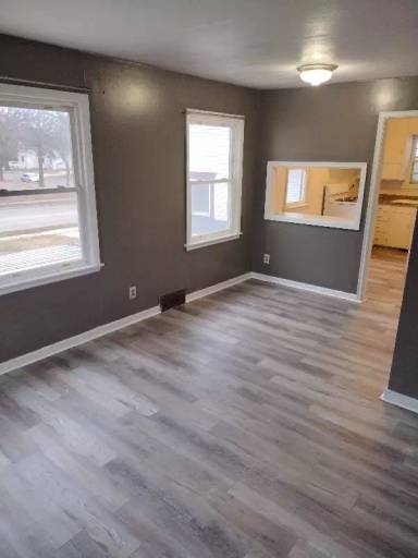 Main picture of 310 S Main St