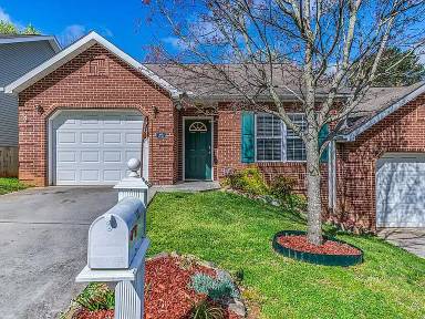 Main picture of 1327 Lucy Way