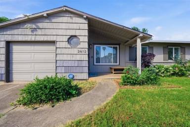 Main picture of 2612 Ribier Way