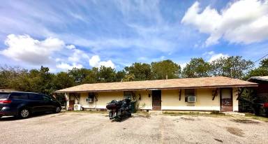 Main picture of 611 McArthur Dr