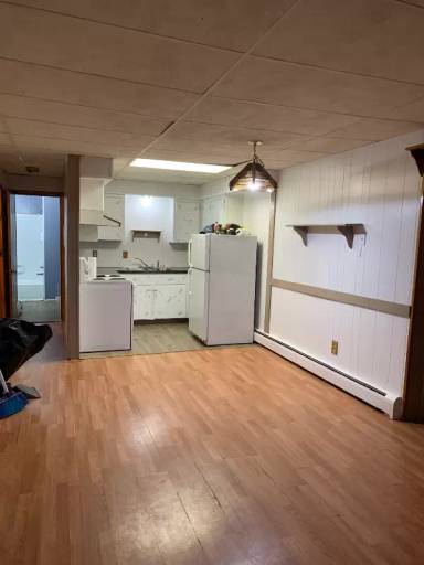 Main picture of 10 Adams St