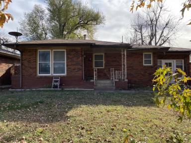 Main picture of 2644 SW 48th St