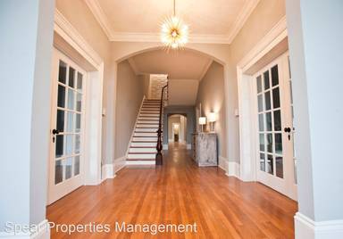 Main picture of 118 S Cherry St