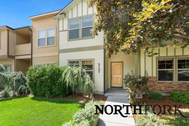 Main picture of 2113 S Leadville Ave