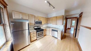 Main picture of 3740 N Magnolia Ave