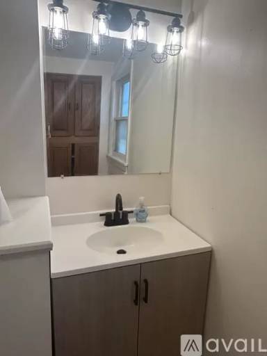 Main picture of 320 7th St