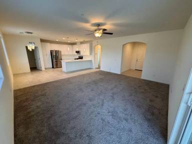 Main picture of 224 W Kimball Ave