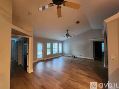 Main picture of 4104 Banbury Cir