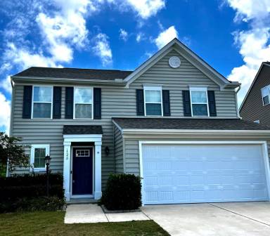 Main picture of 123 Green Lake Rd
