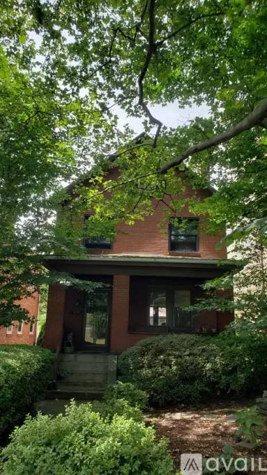 Main picture of 430 W Swissvale Ave