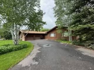 Main picture of 3220 S Double Tree Dr