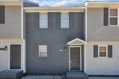 Main picture of 343 E Williams St