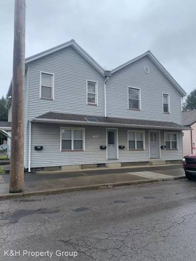 Main picture of 2 Plum St