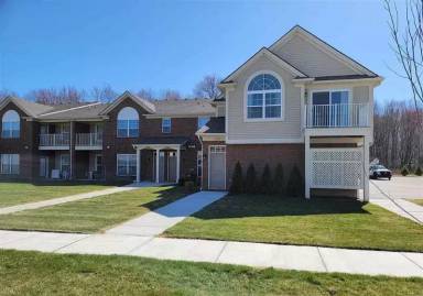 Main picture of 21930 Aberdeen Dr