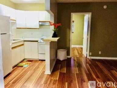 Main picture of 3071 SW 27th Ave