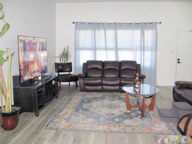 Main picture of 3 Minetti Ct