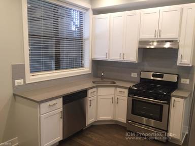 Main picture of 2152 W Fletcher St