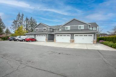 Main picture of 270 W Maberry Dr