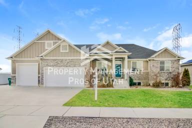 Main picture of 45 N Village Park Dr