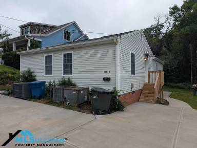 Main picture of 609 N Elizabeth St