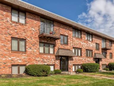 Main picture of 4810-12 Capitol Ave