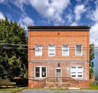 Main picture of 253 N Augusta Ave