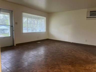 Main picture of 3530 SW Kerry Ave