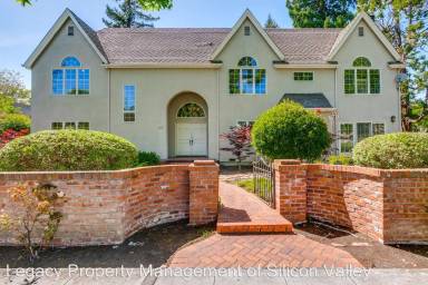 Main picture of 515 Santa Rita Ave