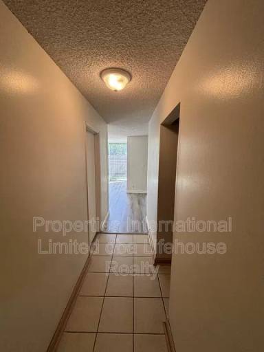 Main picture of 1555 Pohaku St Apartments