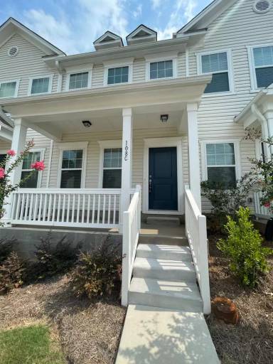 Main picture of 108 Grover Ct