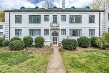 Main picture of 1700 N Elm St