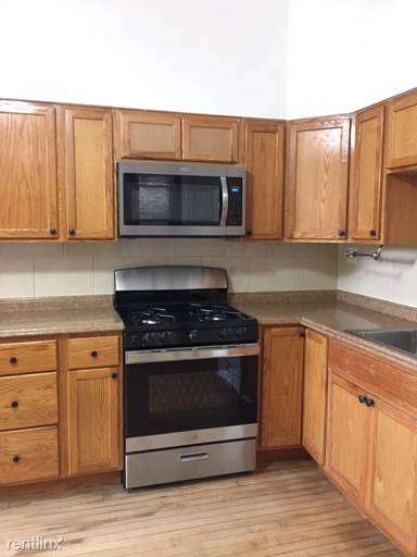 Main picture of 3100 N Western Ave