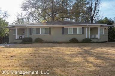 Main picture of 141 W Drake Ave