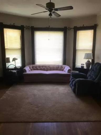 Main picture of 105 Congress St