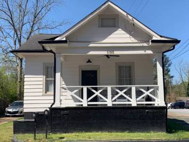 Main picture of 3185 Jackson St